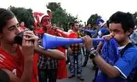 کنایه‌های تند و تیز هواداران سرخابی به مالکان رقیب