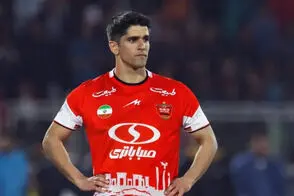 بازیکن پرسپولیس همزمان روی دو هم‌تیمی سالتو زد!