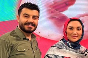 سلفی عجیب مجری شبکه 3 در آسانسور