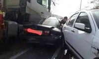 تصاویری از تصادف زنجیره‌ای 13 خودرو در تهران