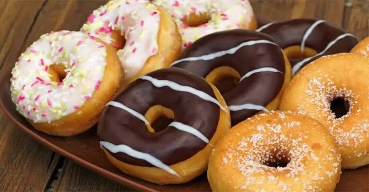 طرز تهیه پیراشکی کرمدار؛ لطیف، پنبه‌ای و پف‌دار