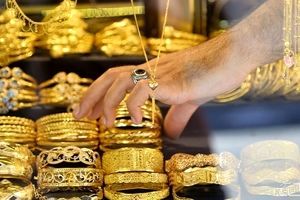 طلا بخریم یا ارزان می‌شود؟