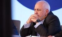 محمدجواد ظریف نمایشگاه کتاب را بهم ریخت!