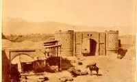 تصویر دروازه دولت تهران در سال 1850 میلادی!