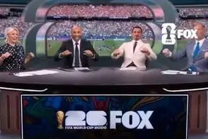 زلاتان و آنری هم رو به تشویق وایکینگی آوردند! 
