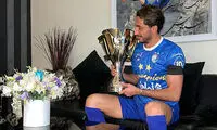 مدافع استقلال ادای شجاع را در آورد!