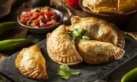 طرز تهیه پیراشکی گوشت؛ خیلی راحت و فوری 