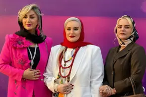 شباهت جالب چهره و خنده خواهر نعیمه نظام‌دوست به او