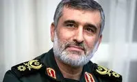 تصویر دیده نشده از دیدار شهید حاجی‌زاده با رهبر شهید 
