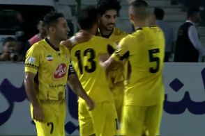 گل زودهنگام فجر، پرسپولیس را غافلگیر کرد