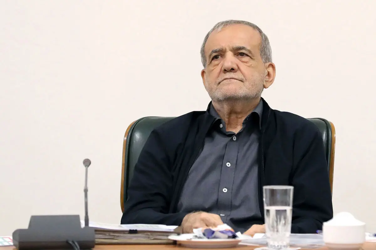ادعای موافقت رهبری با احتمال استعفای مجدد پزشکیان!