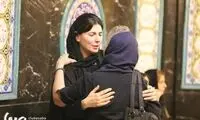 عکسی از هنرمند قبلِ انقلاب در ختم مادر لیلا حاتمی