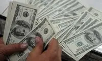 سقوط ناگهانی قیمت ارز و طلا خبرساز شد