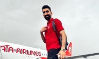 حرکت عجیب بیرانوند با جام قهرمانی در هواپیما