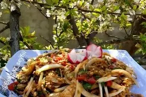 سالاد مرغ و بادمجان؛ خوشمزه، سیرکننده و رژیمی!