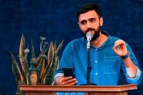 مجری خانم صداوسیما به سرقت ادبی متهم شد