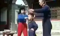 تست استقامت جمجمه توسط کودک چینی!
