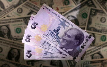 ارزش لیر ترکیه در برابر دلار بشدت سقوط کرد