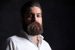علی زند وکیلی «سوغاتی» هایده را بازخوانی کرد