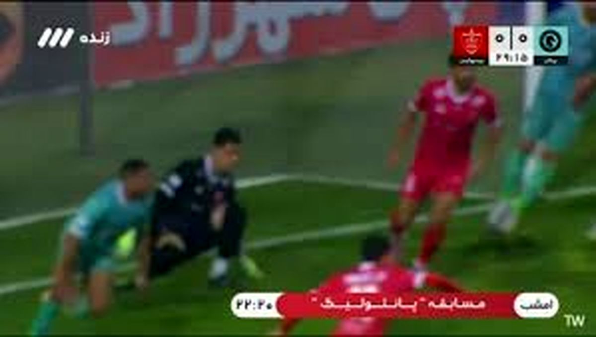 قیچی بغل حسین‌زاده، آخرین موقعیت نیمه اول