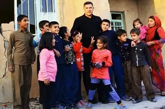 تنگه هرمز، علی دایی یا اصلا محسن چاوشی؟ بس کنید