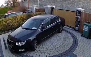 یک ترفند جالب که مشکل پارکینگ را حل می‌کند