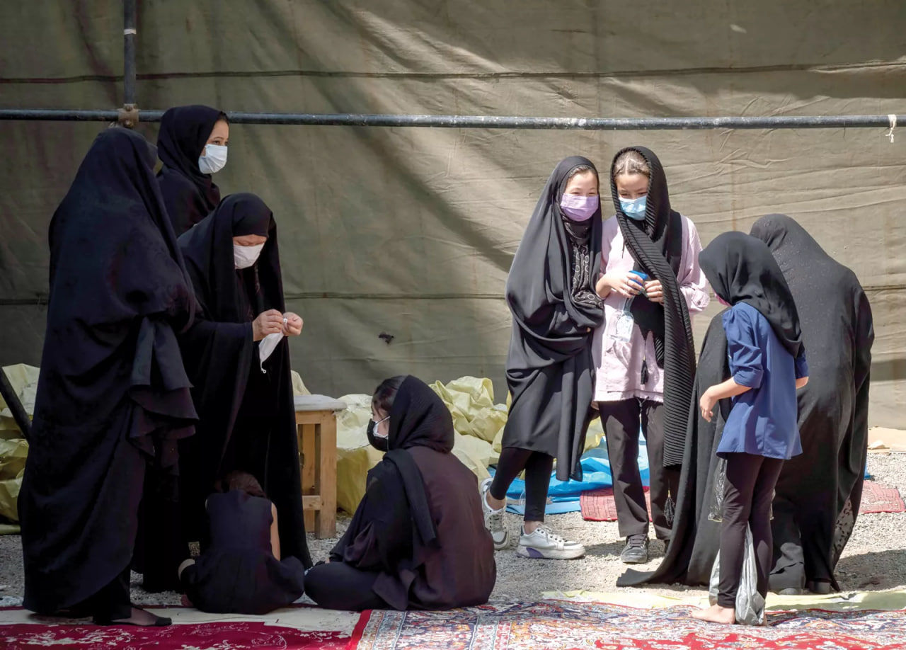 وضعیت گریه‌دار چند زنِ تحت تبعیض در ایران