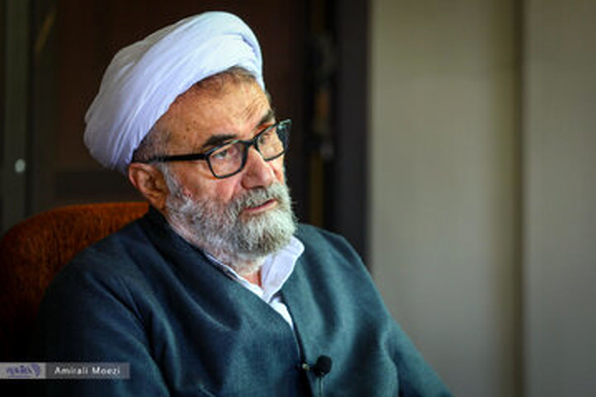 روحانی مشهور: با این قانون، بیحجابی تشدید میشود