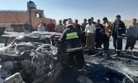 تصادف خونین چند خودرو با کامیون در جاده سقز