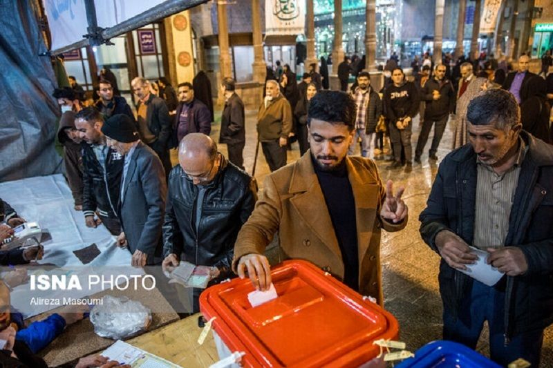 نماز خواندن پشت سر محمد خاتمی قدغن شد!