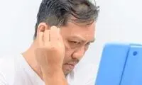 کندن موی سفید باعث افزایش آن می‌شود؟