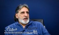 با منصوریان و قلعه‌نویی محرمانه مذاکره کنید