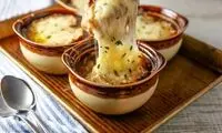 طرز تهیه سوپ پیاز به روش اصیل فرانسوی