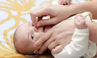 چگونه گرفتگی بینی کودک تازه متولد شده را تمیز کنیم؟