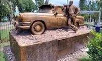 یادبودی برای رانندگان تاکسی