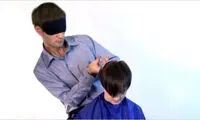 آرایشگری با چشمان بسته! +عکس