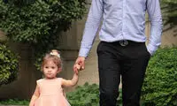 شاهرخ استخری از همسرش جدا شده؟