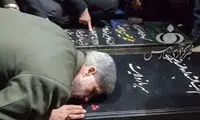وزیر دفاع بر سر مزار سردار سلیمانی