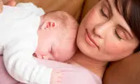 آیا نوزادان از بزرگسالان تقلید می‌کنند؟