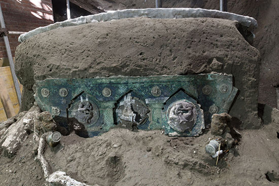 کشف ارابه باستانی در شهر سوخته ایتالیا