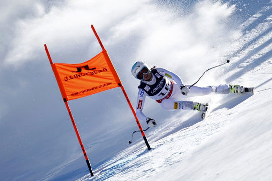 عکس های دیدنی از رقابت با برف و سرعت