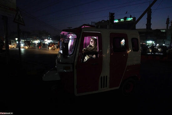تاکسی زنان در پاکستان +عکس