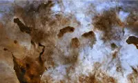 ستون‌هایی شگفت‌انگیز در دل آسمان!