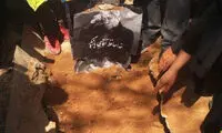 انتظامی در کنار خسرو شکیبایی آرام گرفت