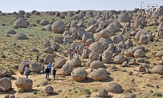 دره توپ های سنگی در قزاقستان