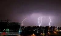 رعد و برق در آسمان تهران