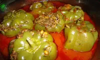 دلمه فلفل‌سبز را در مایکروویو درست کنید
