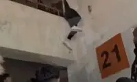 کار خطرناک هوادار استقلال، نفس‌ها را در سینه حبس کرد