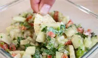 سالسای خیار؛ کمی پیشرفته تر از ماست و خیارِ خودمان