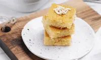 طرز تهیه بسبوسه؛ تجربه‌ی طعمی عالی با کیک مصری